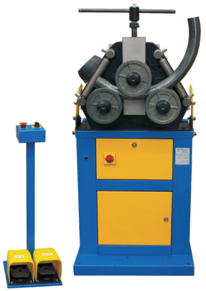 GIĘTARKA TRÓJWALCOWA CE40M3DV2R1 Z POSUWEM ROLKI ŚRODKOWEJ<br/><span style="font-size: 12px; color: #808080">Elektryczna giętarka z zakresem pracy do Ø60x2mm</span>